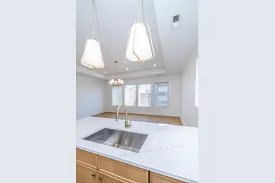 6044 S Eberhart Avenue, Chicago, IL 60637 - Photo 12