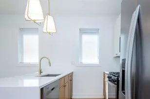 6044 S Eberhart Ave, Chicago, IL 60637 - Photo 8