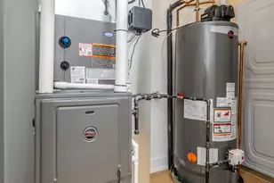 6044 S Eberhart Ave, Chicago, IL 60637 - Photo 20