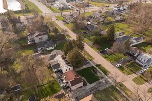 1953 Wisconsin Ave, Downers Grove, IL 60515 - Photo 4