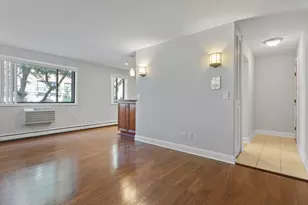 6201 N Kenmore Ave, Chicago, IL 60660 - Photo 2