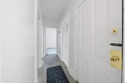 11412 S Saint Lawrence Avenue, Chicago, IL 60628 - Photo 18