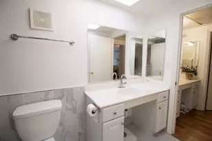 120 Carriage Way Dr, Burr Ridge, IL 60527 - Photo 22