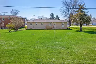 356 E Ann St, Somonauk, IL 60552 - Photo 24