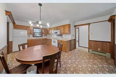 356 E Ann Street, Somonauk, IL 60552 - Photo 6