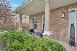24054 S Sunset Lakes Dr, Manhattan, IL 60442 - Photo 2
