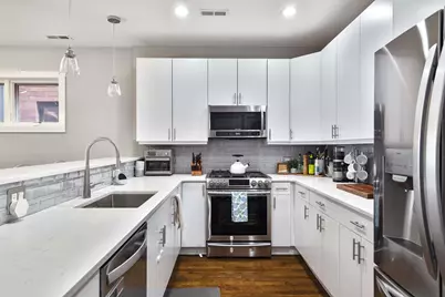 675 N Peoria Street #3N, Chicago, IL 60642 - Photo 12