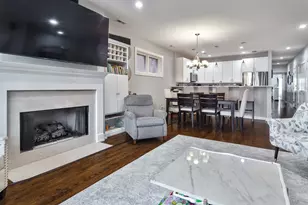 675 N Peoria St, Chicago, IL 60642 - Photo 2