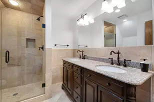 910 Red Fox Ln, Oak Brook, IL 60523 - Photo 24