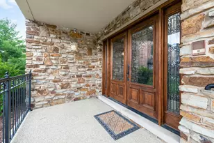 910 Red Fox Ln, Oak Brook, IL 60523 - Photo 30