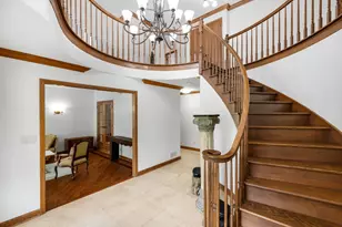 910 Red Fox Ln, Oak Brook, IL 60523 - Photo 4