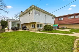 9437 Lockwood Ave, Skokie, IL 60077 - Photo 28