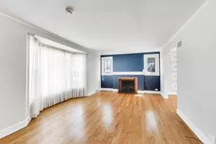 5601 Carol Ave, Morton Grove, IL 60053 - Photo 2