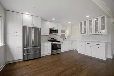 7727 New England Avenue, Burbank, IL 60459 - Photo 4