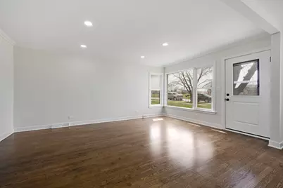 7727 New England Avenue, Burbank, IL 60459 - Photo 8