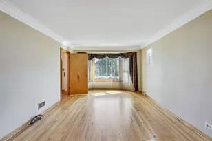 5644 N Meade Ave, Chicago, IL 60646 - Photo 6