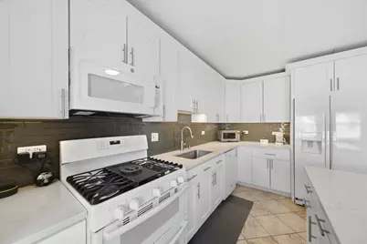 5211 N Potawatomie Avenue #206, Chicago, IL 60656 - Photo 10