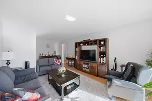 5211 N Potawatomie Ave, Chicago, IL 60656 - Photo 4