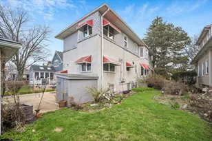 715 N Taylor Ave N, Oak Park, IL 60302 - Photo 4