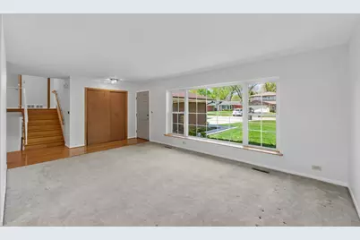 2007 N Spruce Terrace, Arlington Heights, IL 60004 - Photo 8