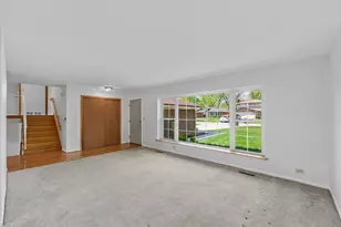 2007 N Spruce Terrace, Arlington Heights, IL 60004 - Photo 8