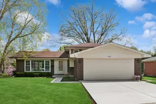 2007 N Spruce Terrace, Arlington Heights, IL 60004 - Photo 2