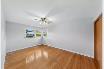 2007 N Spruce Terrace, Arlington Heights, IL 60004 - Photo 18