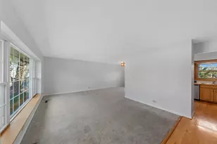 2007 N Spruce Terrace, Arlington Heights, IL 60004 - Photo 4