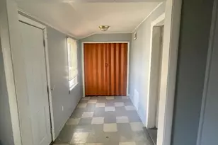 8136 S Exchange Ave, Chicago, IL 60617 - Photo 8