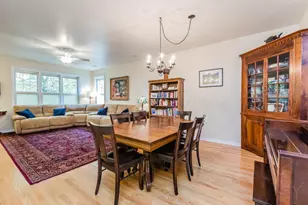 220 W Scott St, Chicago, IL 60610 - Photo 8