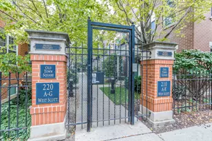 220 W Scott St, Chicago, IL 60610 - Photo 2