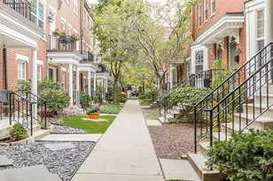 220 W Scott St, Chicago, IL 60610 - Photo 28