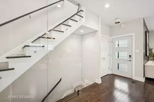 3125 S Giles Ave, Chicago, IL 60616 - Photo 6