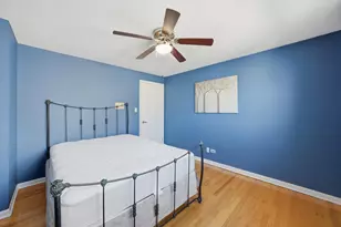 8215 Austin Ave, Burbank, IL 60459 - Photo 18