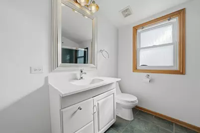 8215 Austin Avenue, Burbank, IL 60459 - Photo 32