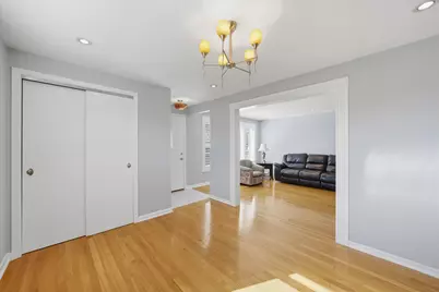 8215 Austin Avenue, Burbank, IL 60459 - Photo 2