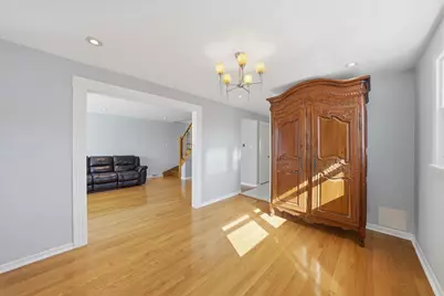 8215 Austin Avenue, Burbank, IL 60459 - Photo 6