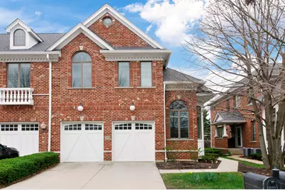 271 Arbor Glen Boulevard #271, Schaumburg, IL 60195 - Photo 1