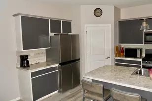 979 Crestview Ln, Pingree Grove, IL 60140 - Photo 6