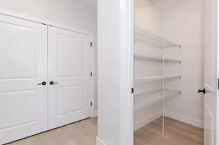 5012 Castlebar Dr, Bloomington, IL 61705 - Photo 14