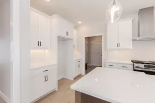 5012 Castlebar Dr, Bloomington, IL 61705 - Photo 18