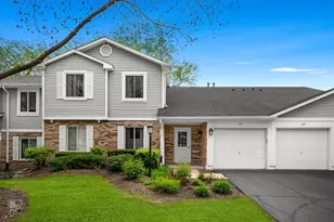 321 Clairemont Ct, Aurora, IL 60504 - Photo 1
