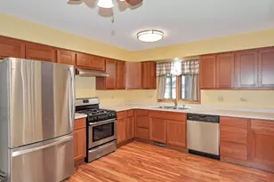 5014 W Circle Pl, Crestwood, IL 60418 - Photo 12