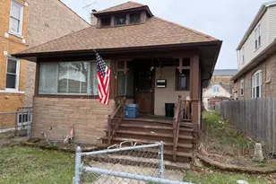 4847 W Deming Pl, Chicago, IL 60639 - Photo 2