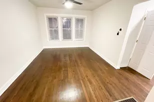 1957 W Waveland Ave, Chicago, IL 60618 - Photo 2