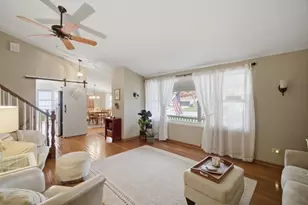 492 Weidner Rd, Buffalo Grove, IL 60089 - Photo 4