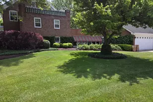 846 W Downer Pl, Aurora, IL 60506 - Photo 4