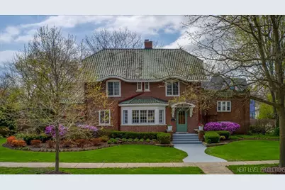 846 W Downer Place, Aurora, IL 60506 - Photo 1