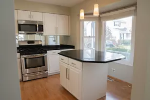 5367 Sequoia Ct, Gurnee, IL 60031 - Photo 6