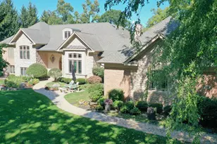 24092 W Old Oak Dr, Mundelein, IL 60060 - Photo 2